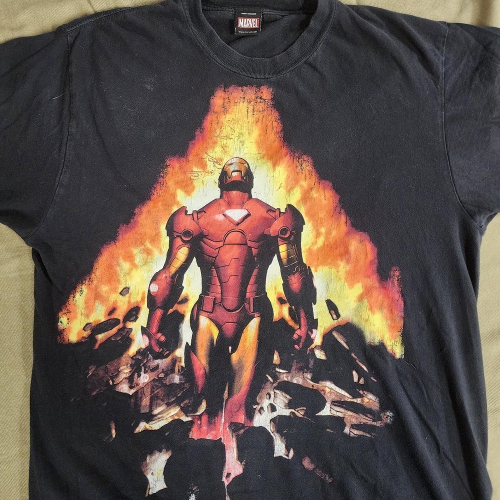 🔥Vtg Y2K Iron Man Fire & Ruins Graphic Tee Mad Engine Large. streetwear Marvel